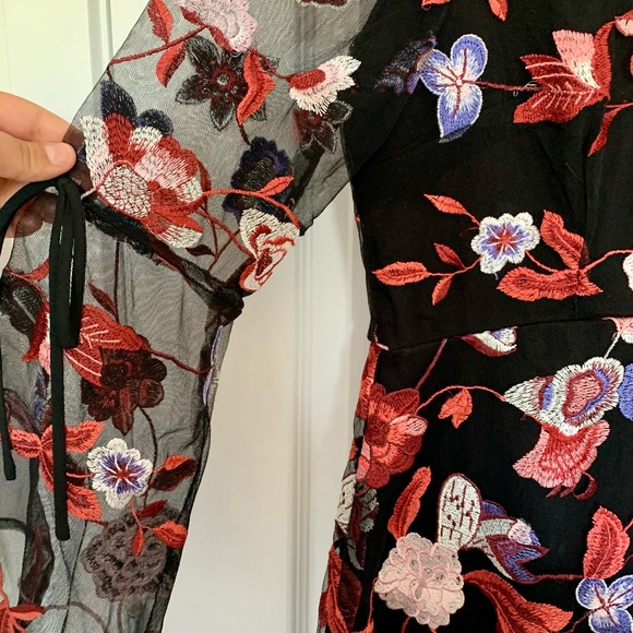 Beige by Eci Japanese Style Flower Dress - Picture 3 of 7